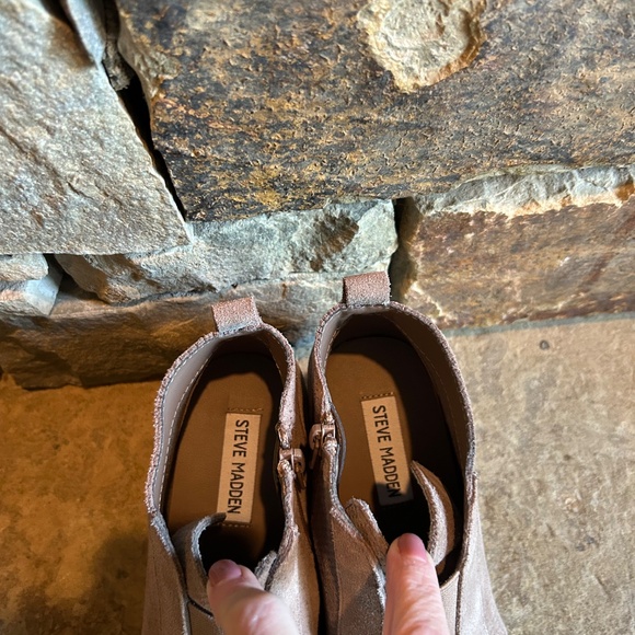 Steve Madden sneaker boots - Picture 5 of 6